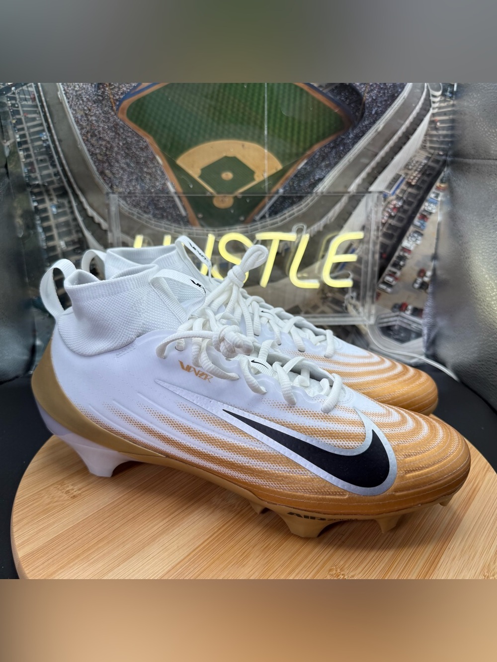 Nike Air Zoom Vapor Pro 1 Football Cleats White/Metallic Gold Mens Size 10.5